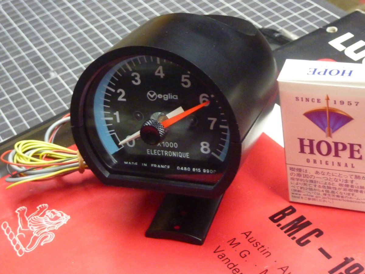 画像2: 70s VAGLIA タコメーター8000RPM　NOS (2)