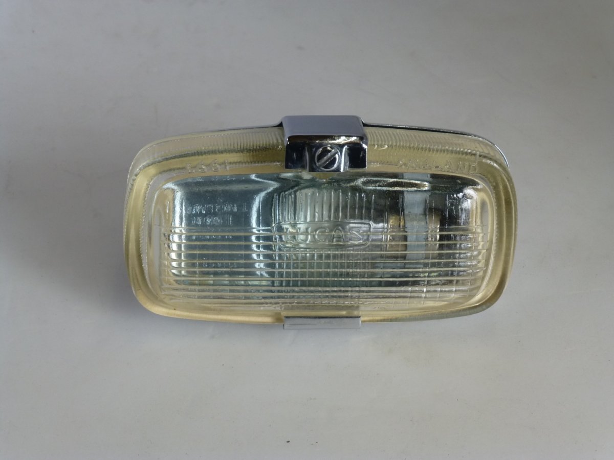 画像1: バンプラAD16 純正リバースランプ LUCAS661 NOS品　 (1)